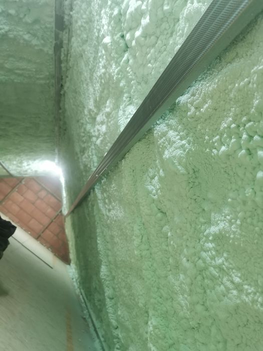 Ocieplanie Poddasza, Pianą Pur, Izolacja Natruskowa, Ocieplanie Pianką