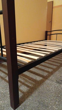 Rama łóżka (szerokość 90cm, długość 200cm)