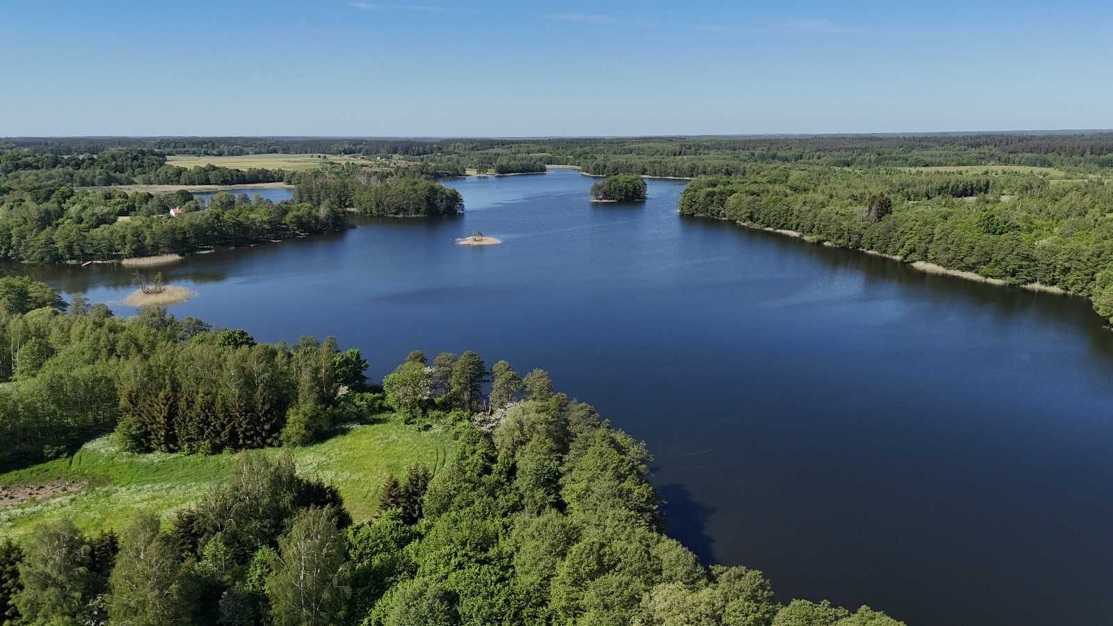 Domek letniskowy nad jeziorem Dadaj