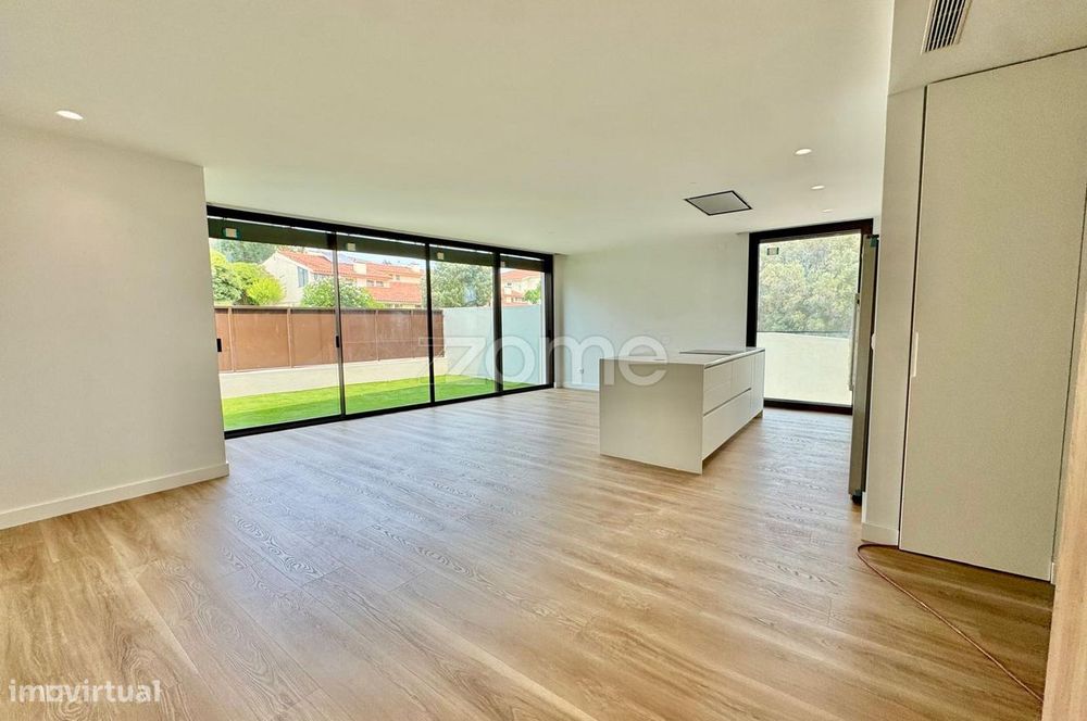 Apartamento T3 Novo em Bicesse