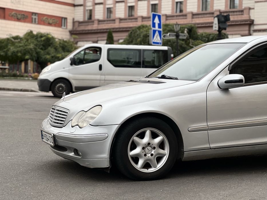 Mercedes-Bens C-Class Автомат! Идеальное сост