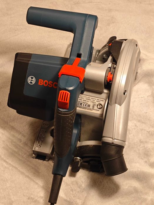 Zagłębiarka Bosch GKT 55 GCE Professional