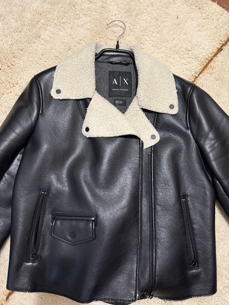 Дубленка Armani , жіноча