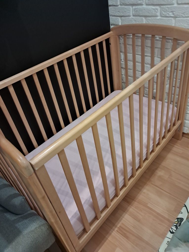 Łóżeczko dziecięce 120x60 z materacem