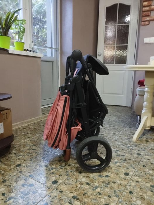 Продам детскую коляску прогулка