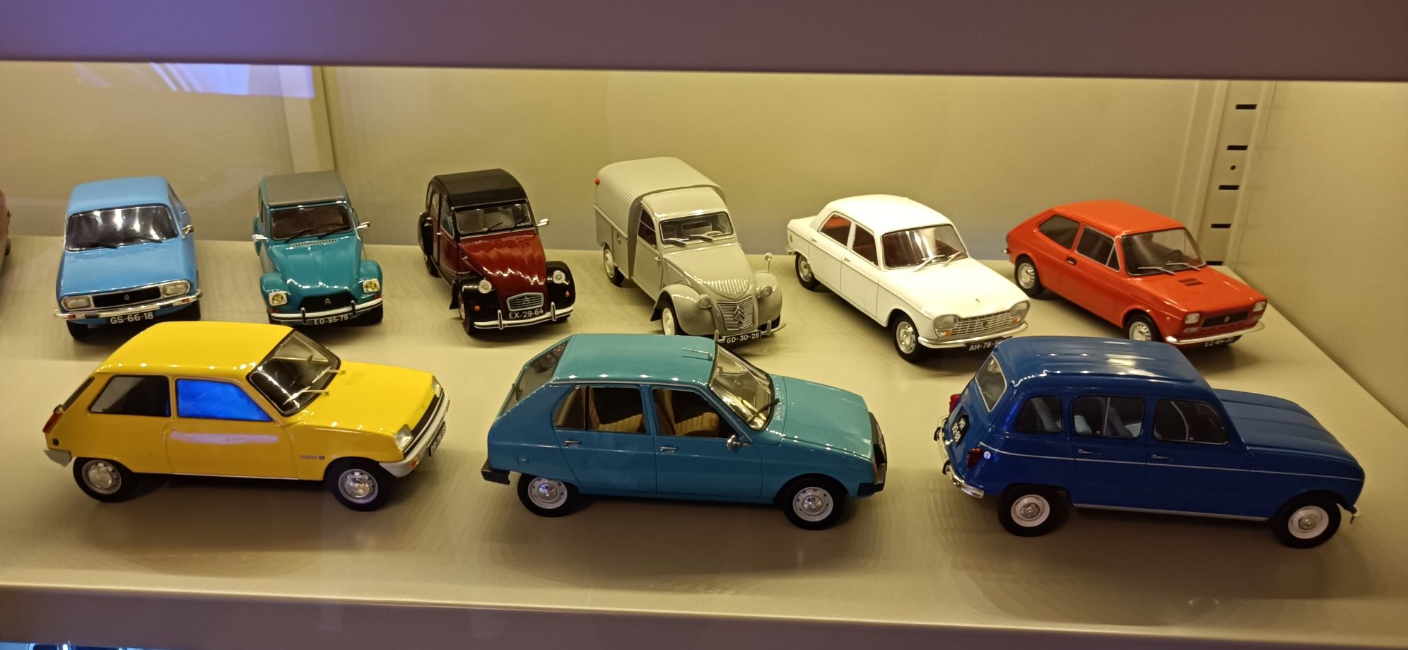 Coleção carros inesquecíveis 1/24 completa