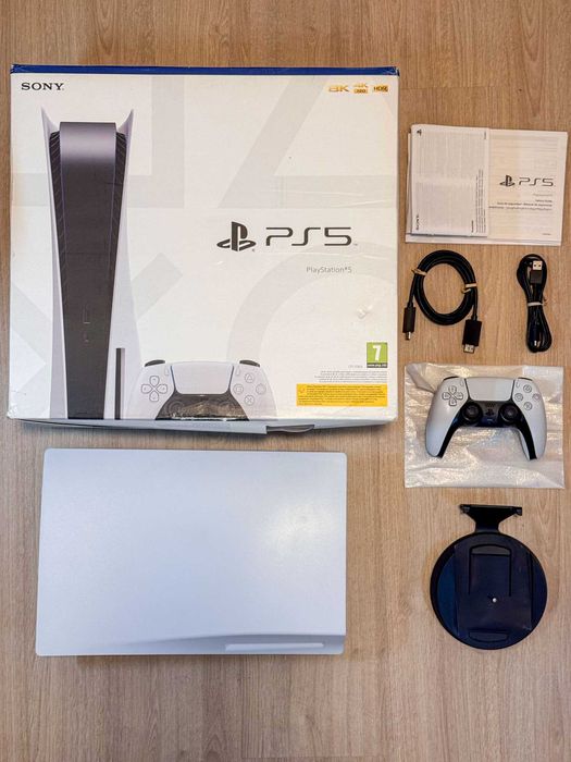 Consola PS5 versão Standard (com leitor de discos) - 100% completa