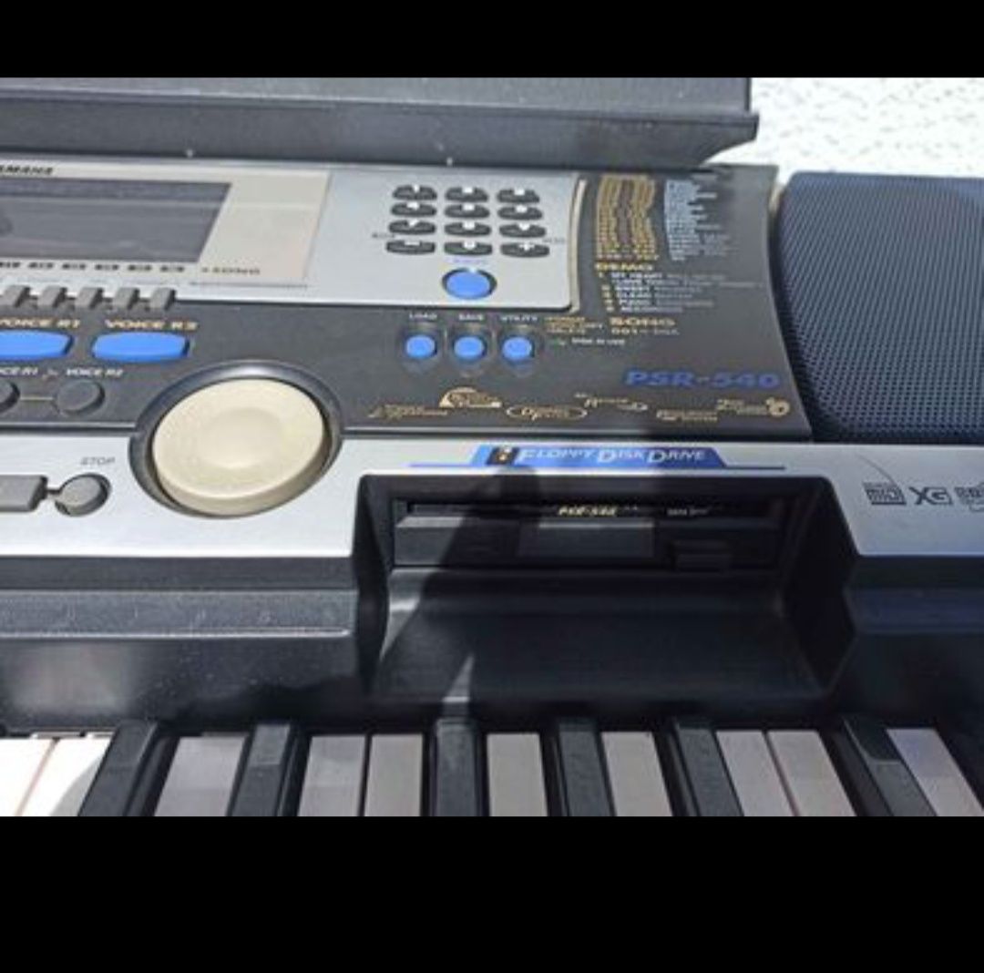 Teclado Yamaha PSR 540