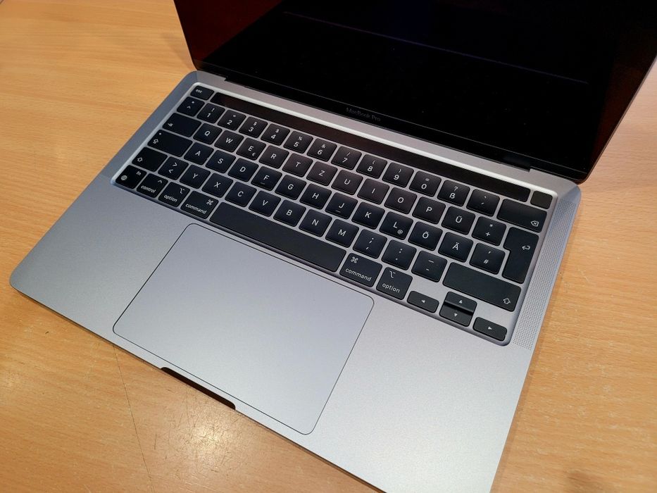 Laptop Apple Macbook Pro 2022 A2338 M2 8/256GB //IDEAŁ// 3 CYKLE ŁADOW