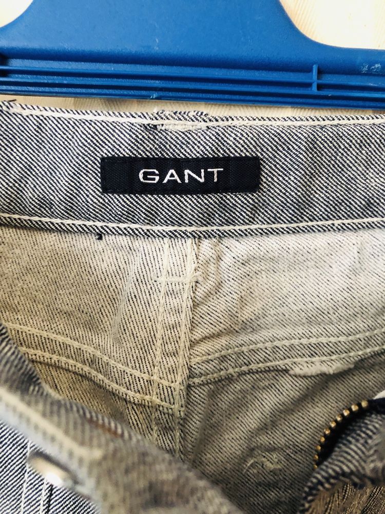 Calças ganga jeans rapaz Gant 9-10 anos