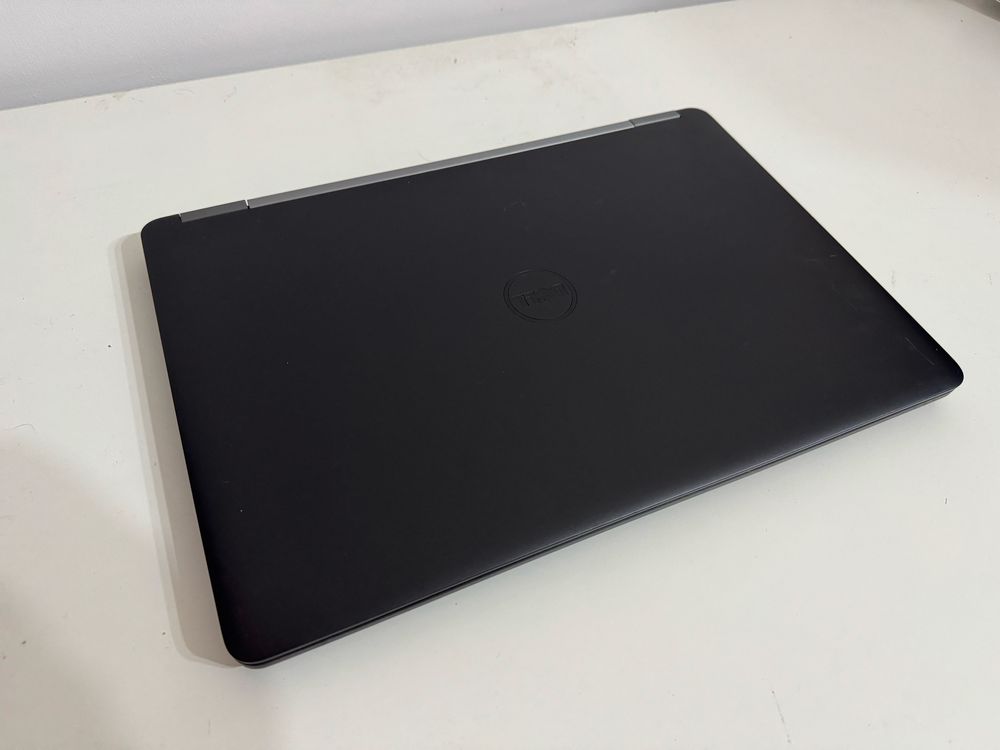 Laptop Dell Latitude E7470, i5/16GB RAM/256GB SSD, z dodatkami, okazja