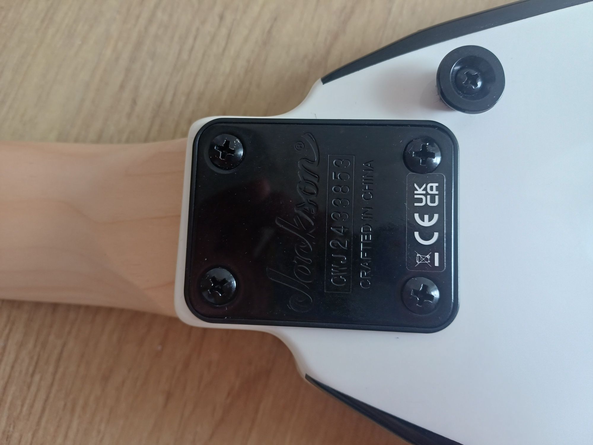 Guitarra Elétrica - Jackson Rhoads JS32T