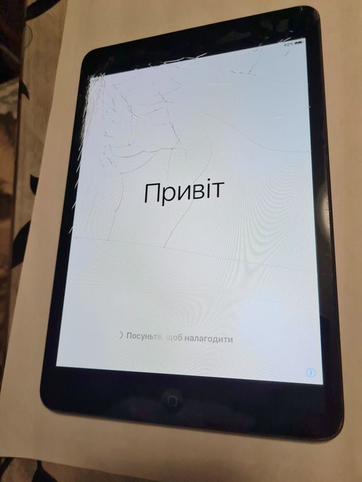Планшет Apple iPad Mini A1432 16GB Побитий Тач-Пад Заблокований