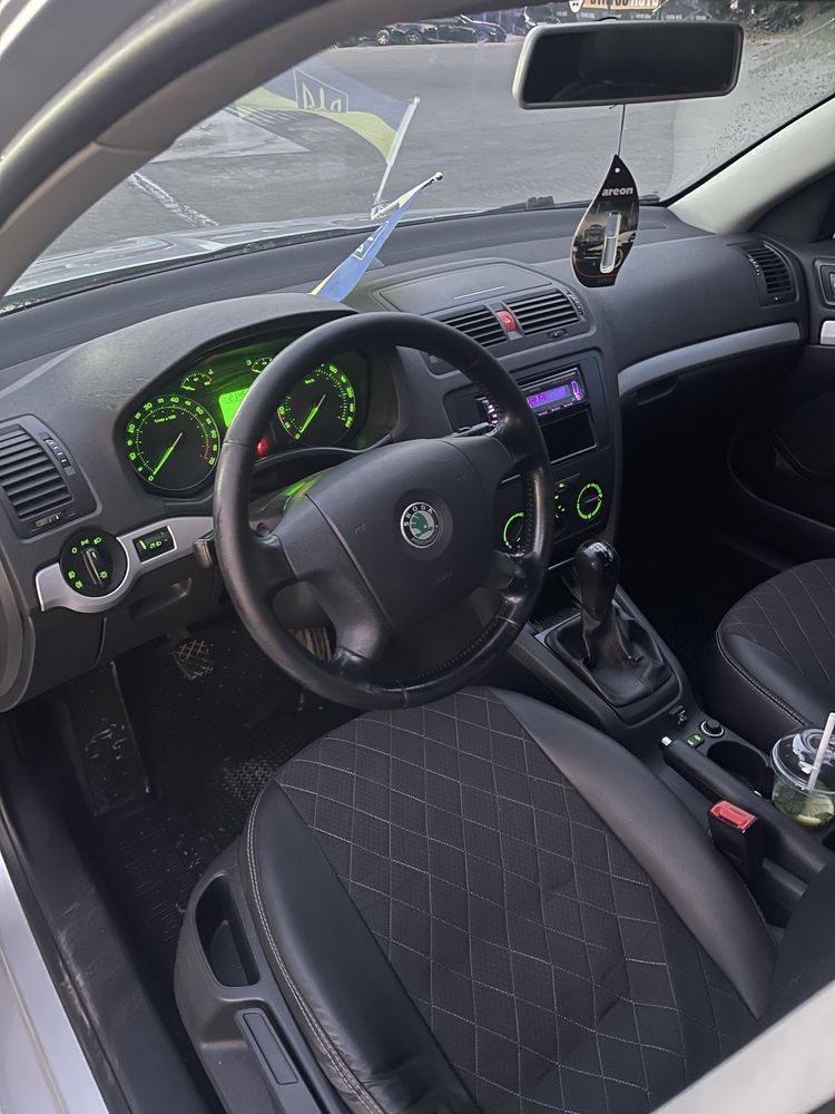 Skoda Oktavia 2008р в хорошому тех стані
