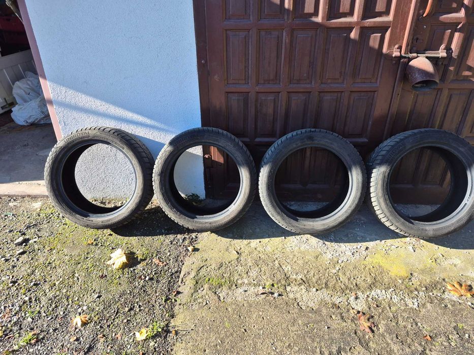 Opony zimowe Uniroyal WinterExpert 245/45/18