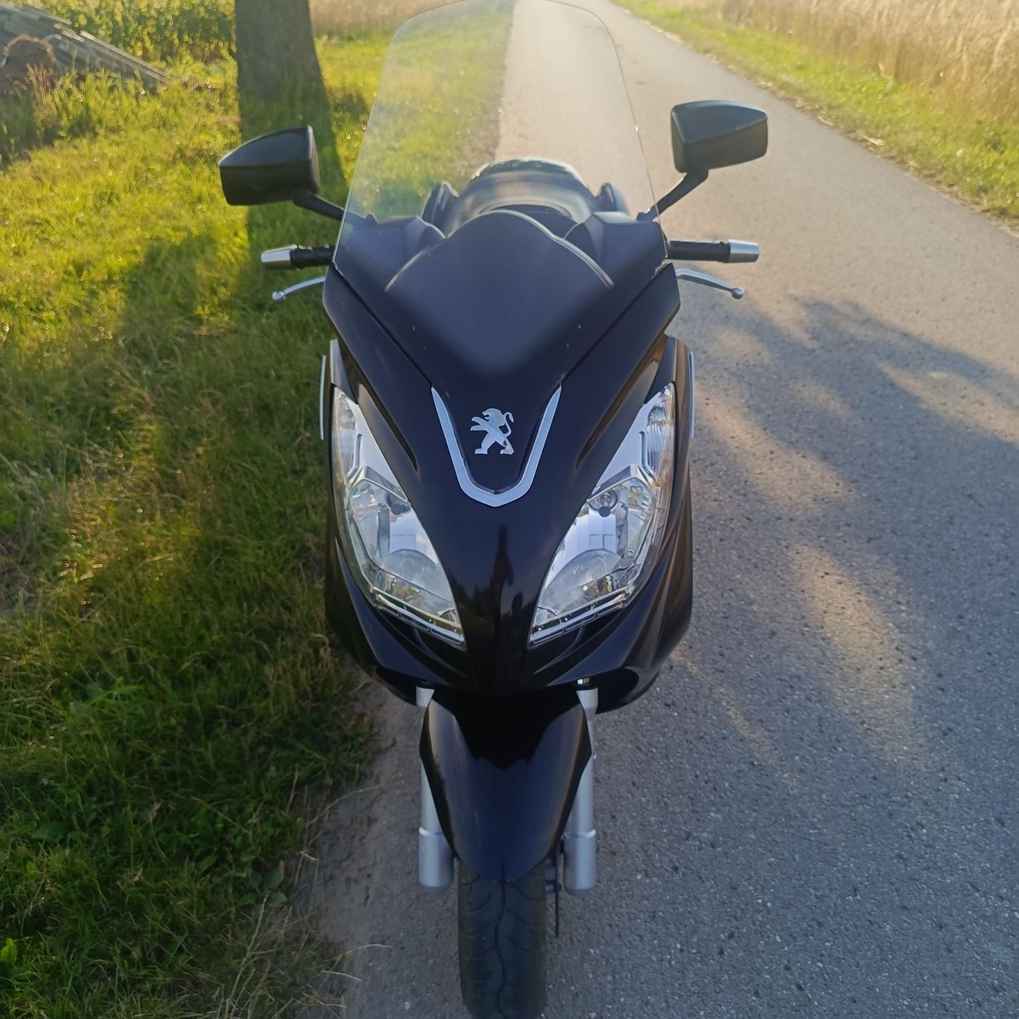 Peugeot satelis 125 lift nowe opony