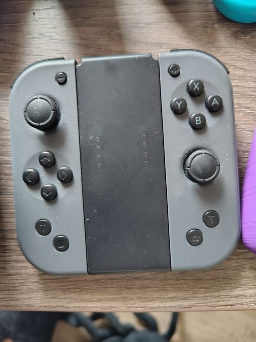 Konsola Nintendo Switch + gry i akcesoria