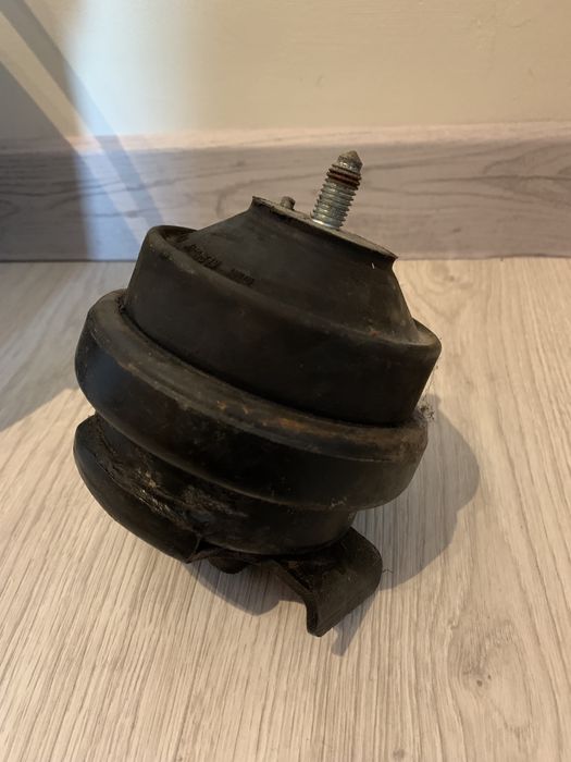 Poduszka silnika VW Corrado 1.8 benzyna