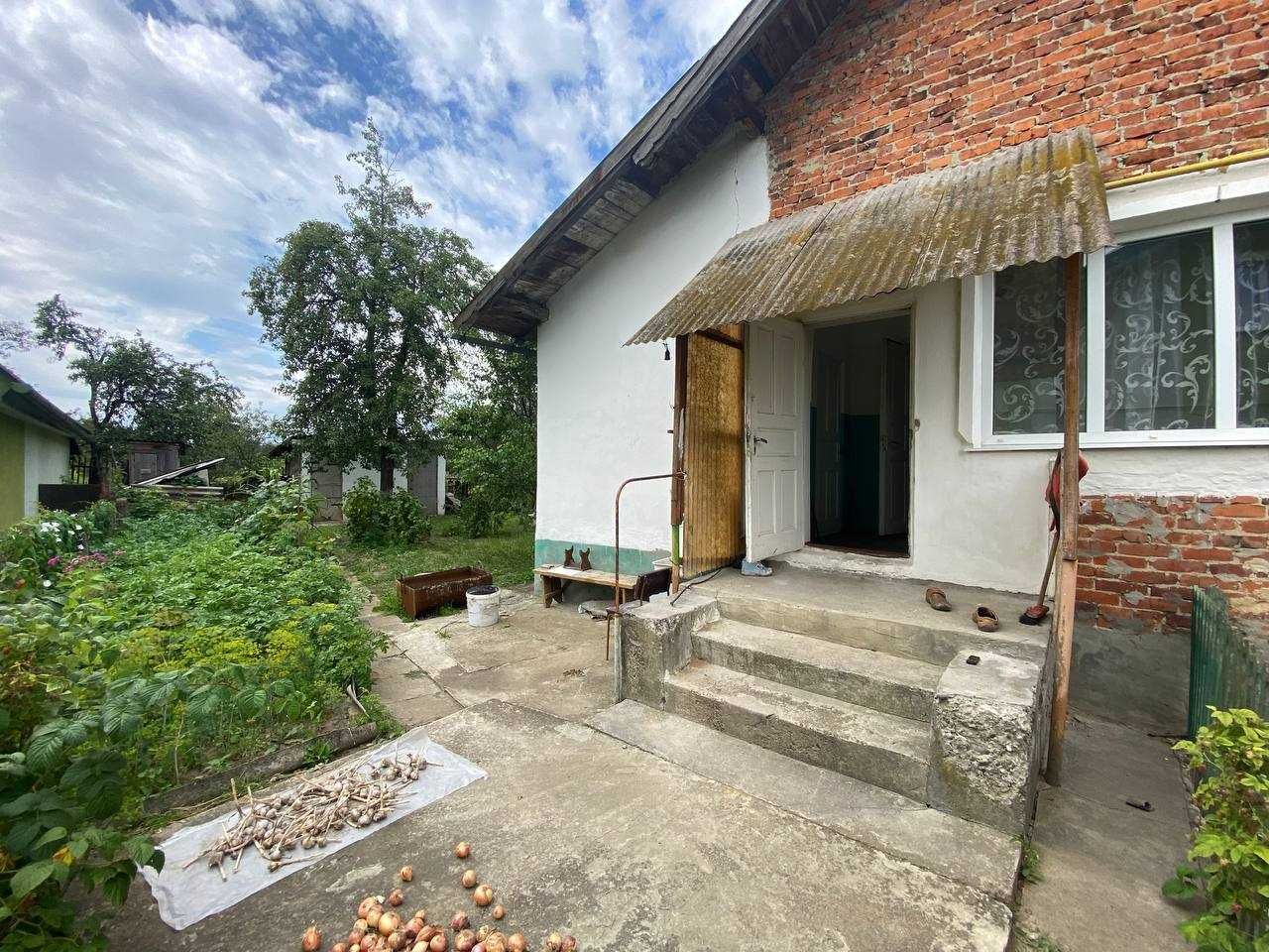 Продаж 2 -кімнатної квартири особнякового типу біля Стрия! (5км)