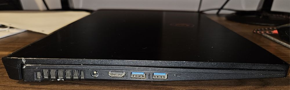 Laptop gamingowy MSI GF75 Thin 8RD używany