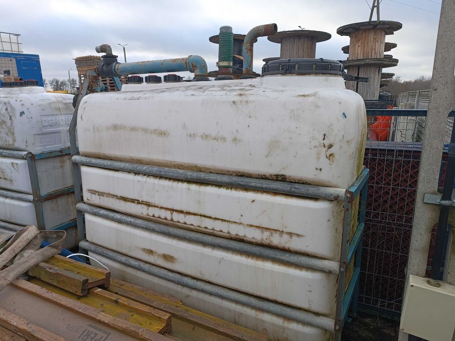 2 szt, zbiorniki 2000l, olej opałowy,deszczówka, DEHOUST