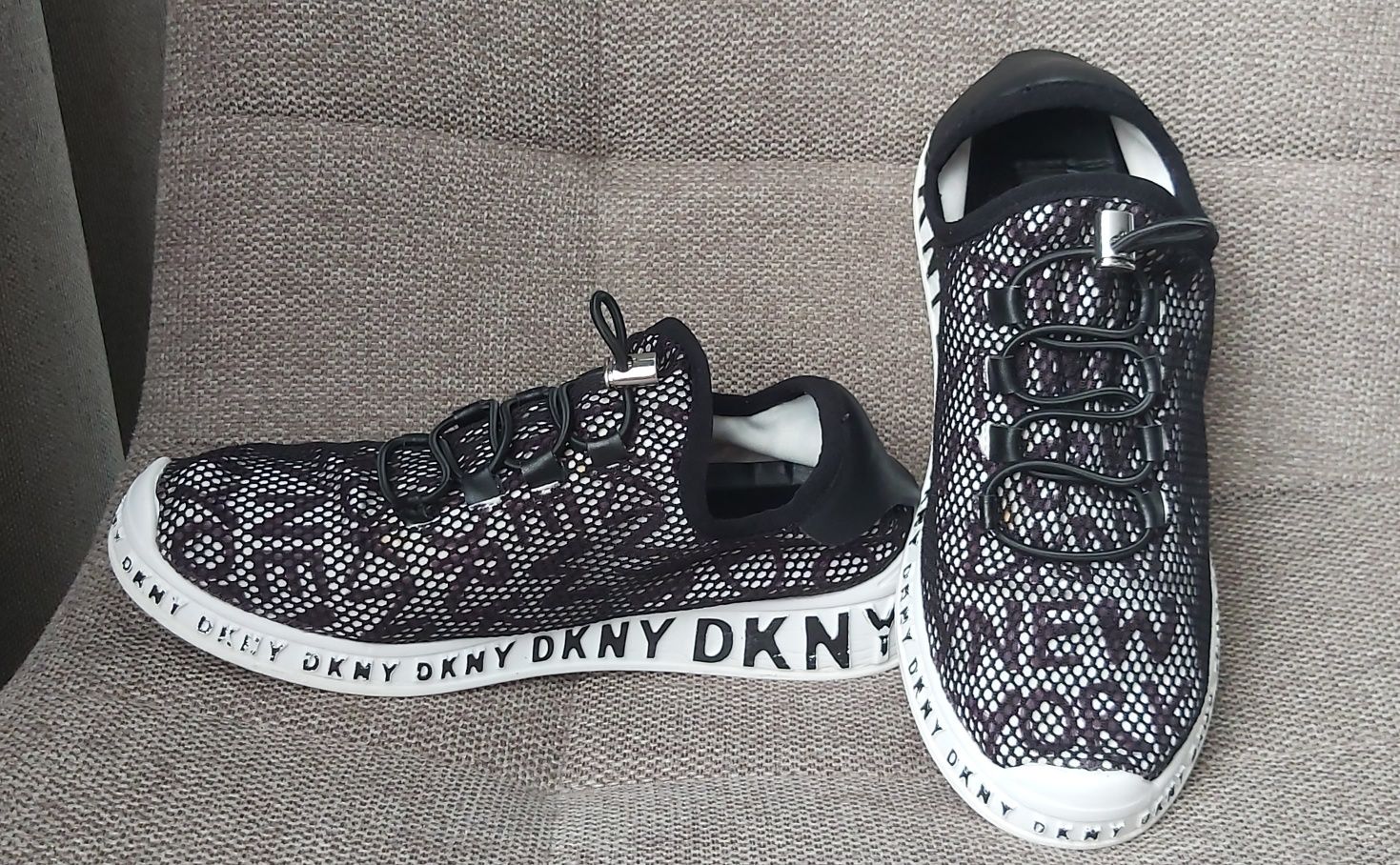 Сліпони кросівки DKNY Donna Karan