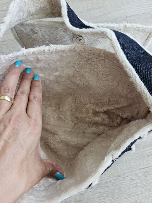 Mala da QuikSilver em ganga com pêlo