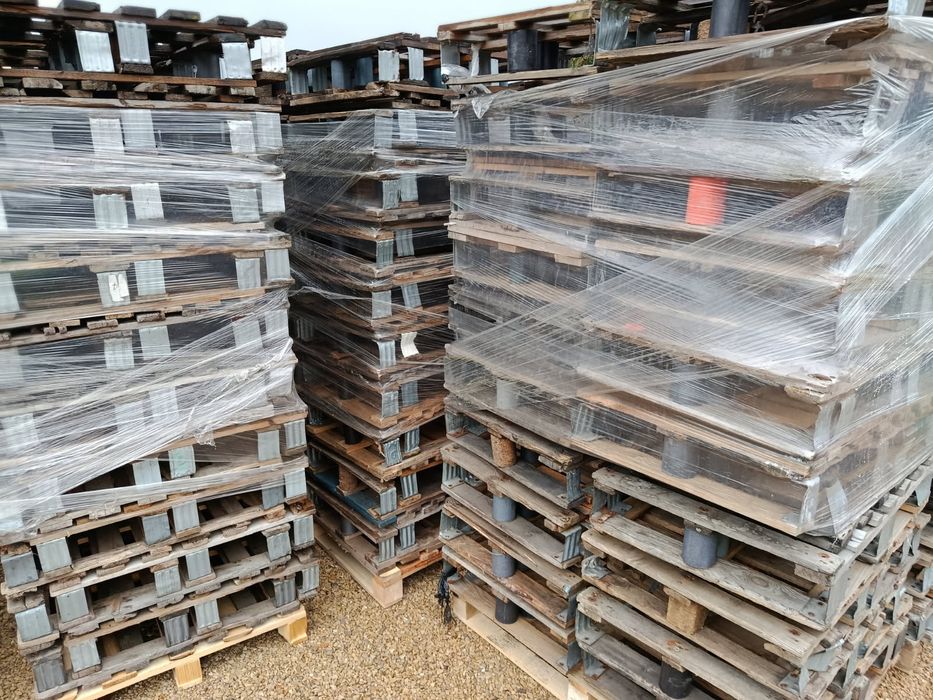 Palety 60x80 połówki dhp metalowe wsporniki i