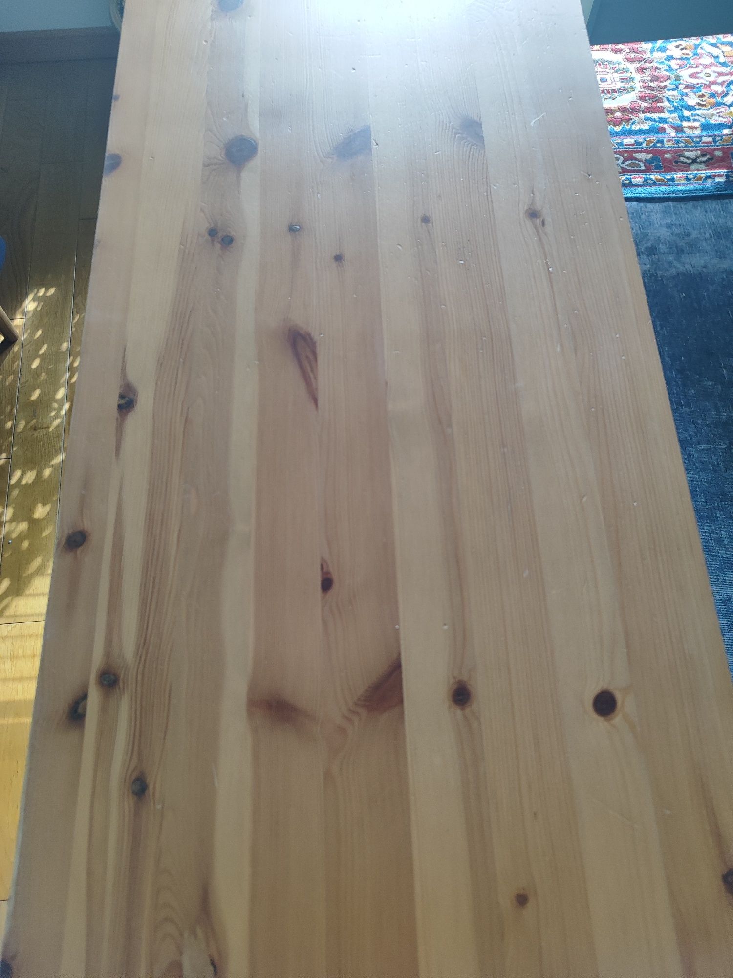 Niewielkie biurko drewniane, toaletka ikea