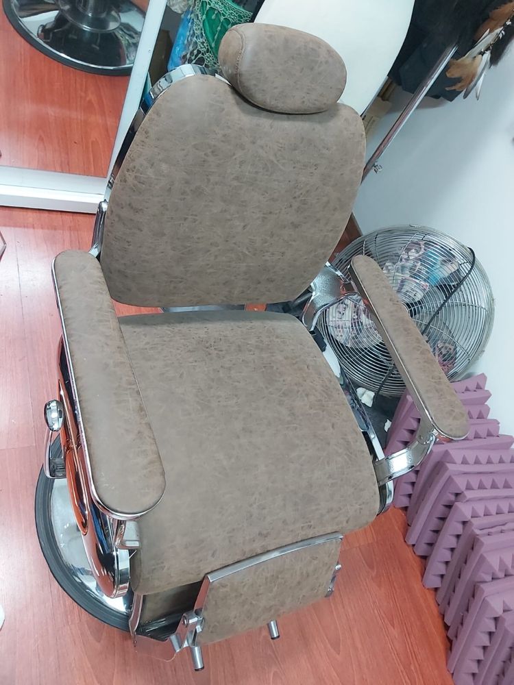 Cadeira de barbeiro NOVA