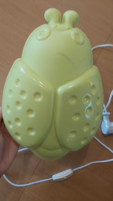 Lampka ścienna biedronka z IKEi