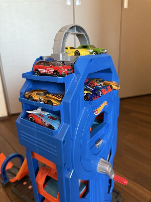 Hot wheels мега гараж + колекція машинок!!!