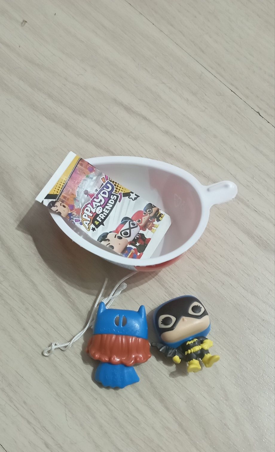 Nowa Figurka z Kinder joy Funko pop DC Batwomen+ karteczka