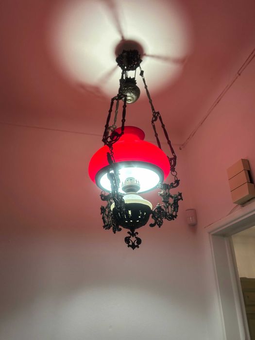 Candeeiro vintage vermelho