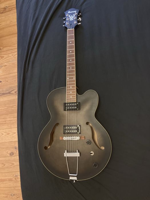 Джазова електрогітара Ibanez AF55