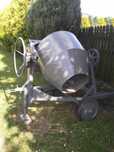Betoniarka solidna 250l
