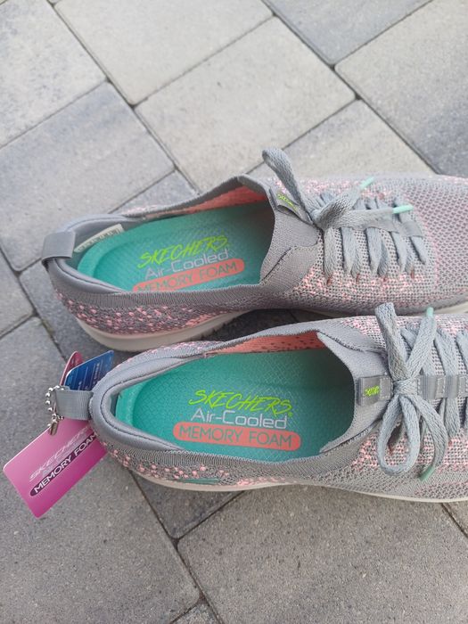 Nowe buty damskie do biegania 39