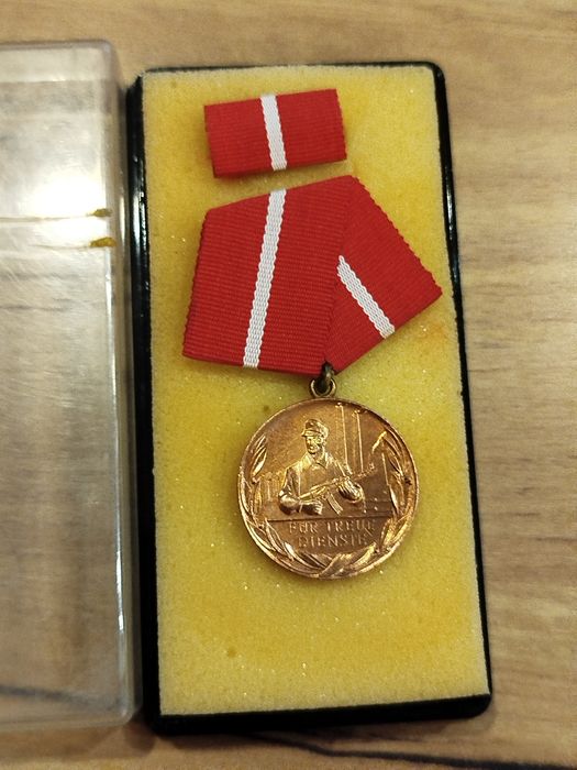 Medal za wierną służbę DDR