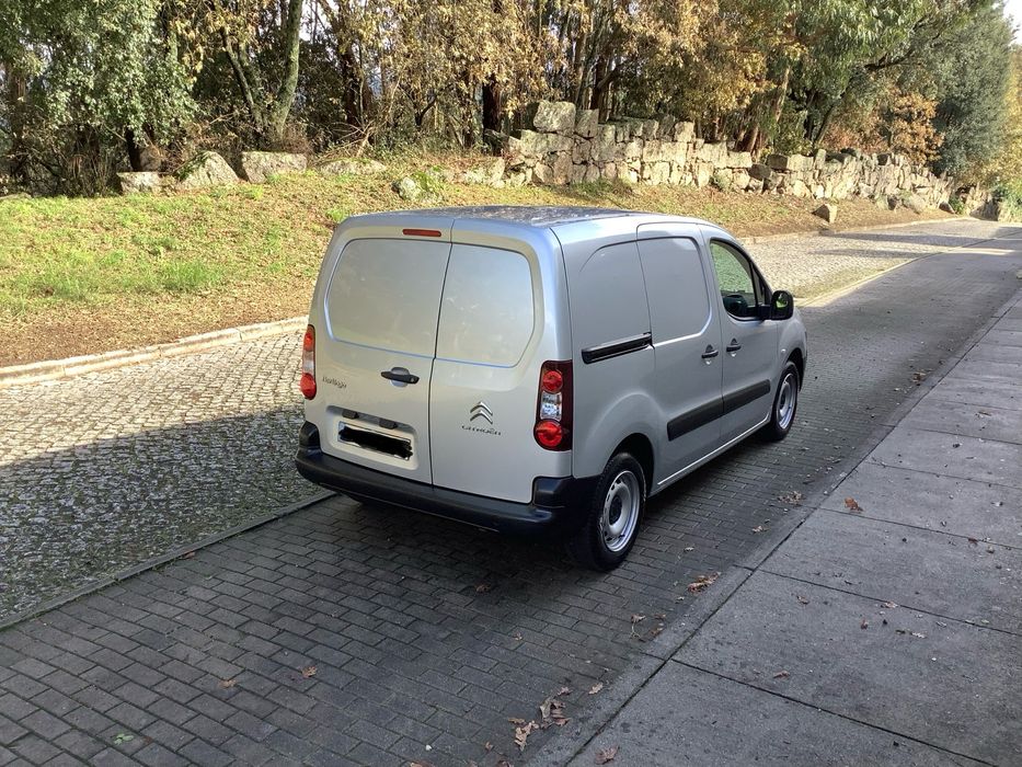 Berlingo 1.6 HDI 100 CV Cinza Prata 2017 Impecável