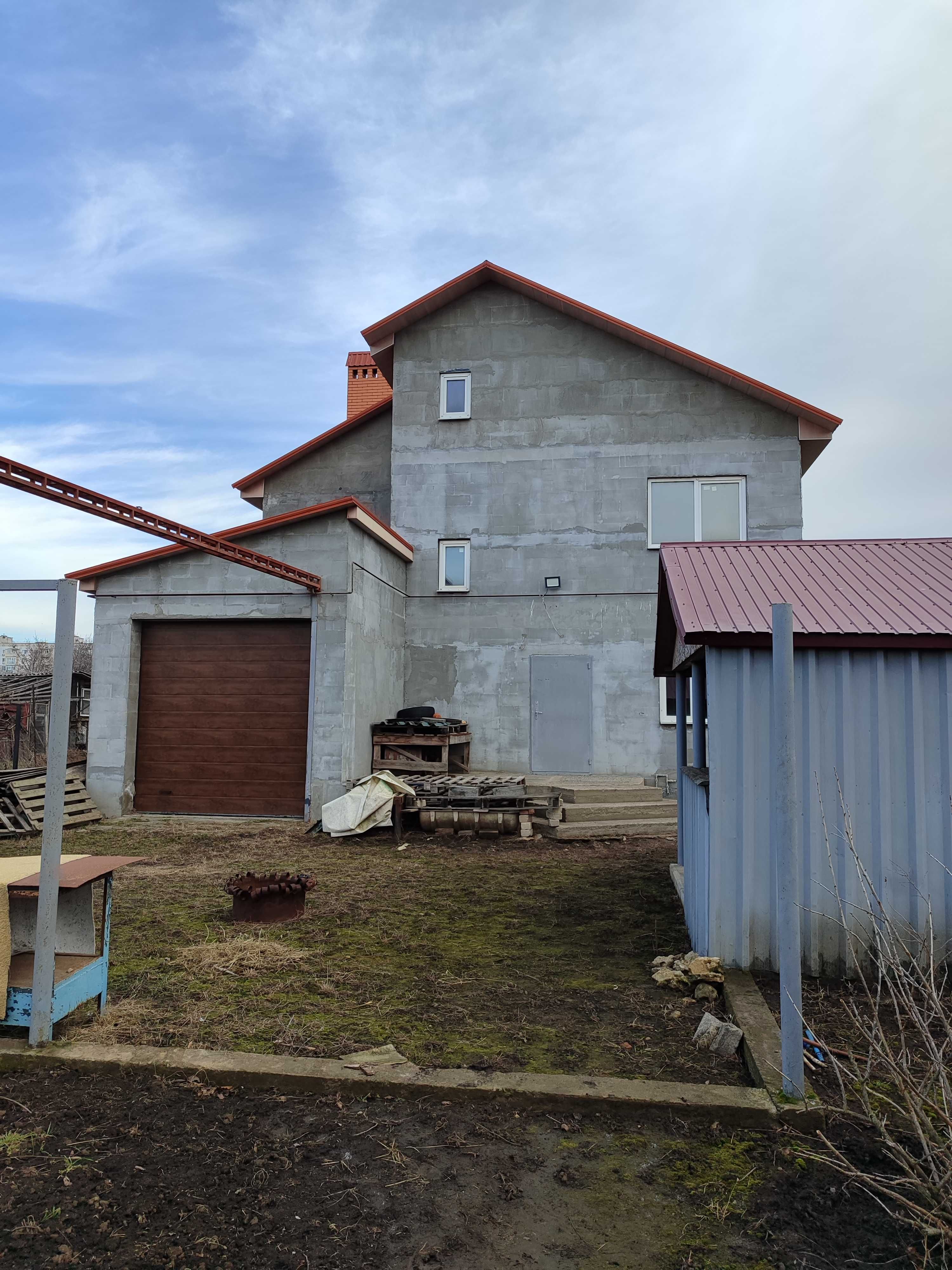 Продам 2-эт дом в Черноморске!