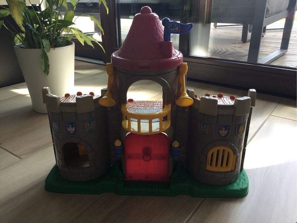 Zamek Fisher Price Little People