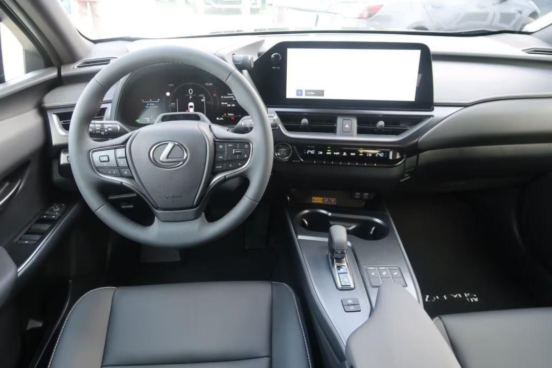 Lexus UX 300 h 2.0 Hybrid Dynamic