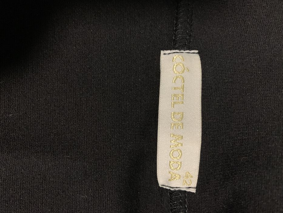 Гарна сукня по фігурі плаття на м/л