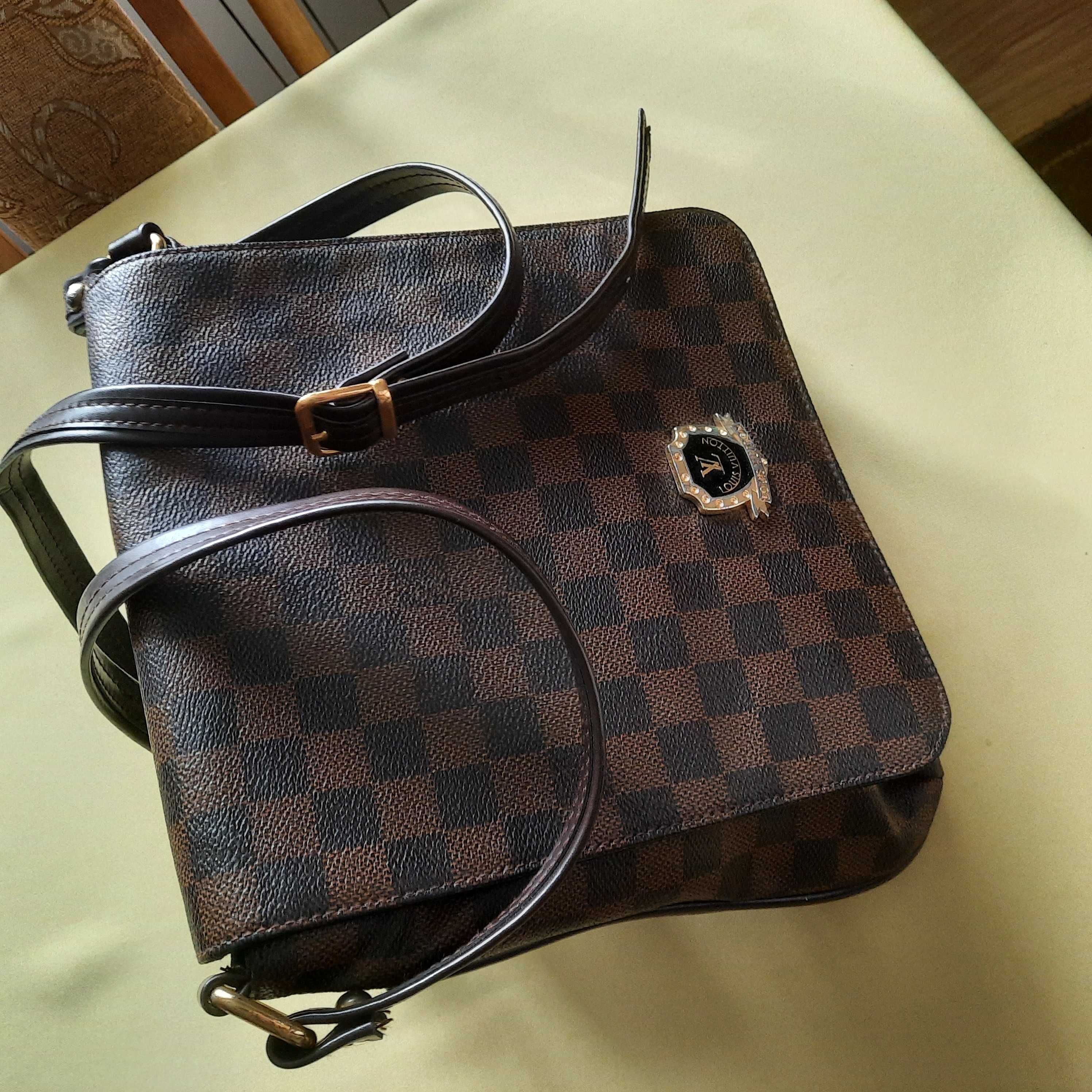 Sprzedam torebke Louis Vuitton.