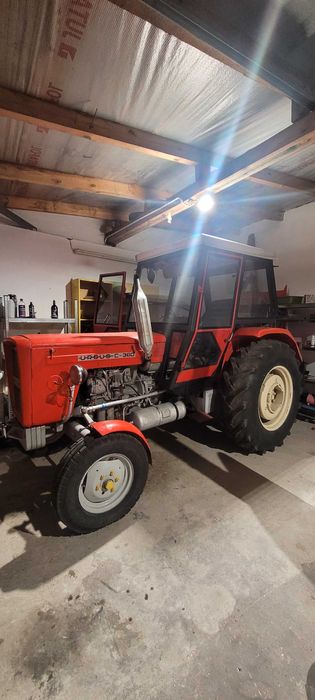 Ciągnik ursus C-360  - uszkodzony