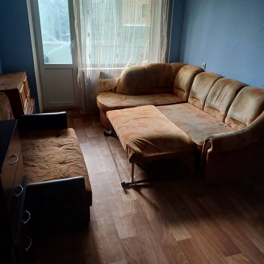Здається 2 кімнатна квартира на Генерала Момота(р-н Луначарського)