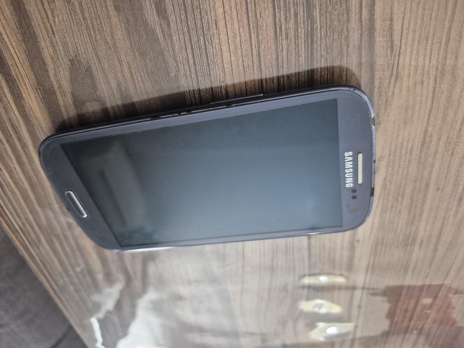 TELEFON SMARTFON Samsung GALAXY S3 Mini model gt-i9300