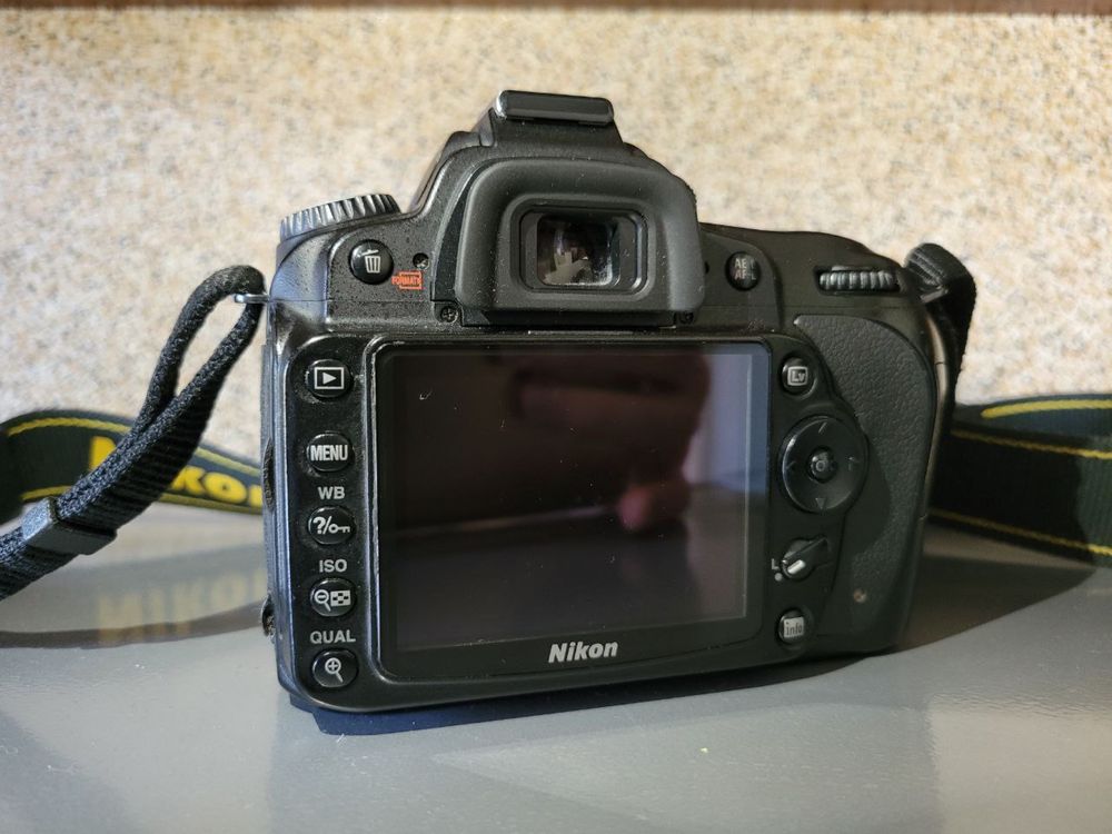 Фотовппарат Nikon D90+18-55 AF-S, гарний стан, напівпрофесійна камера