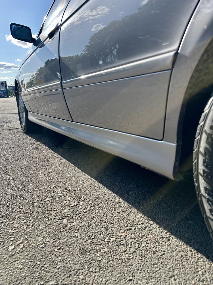 Продам Bmw 5-series Е39