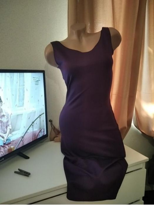 сукні міді жіночі по 150 грн